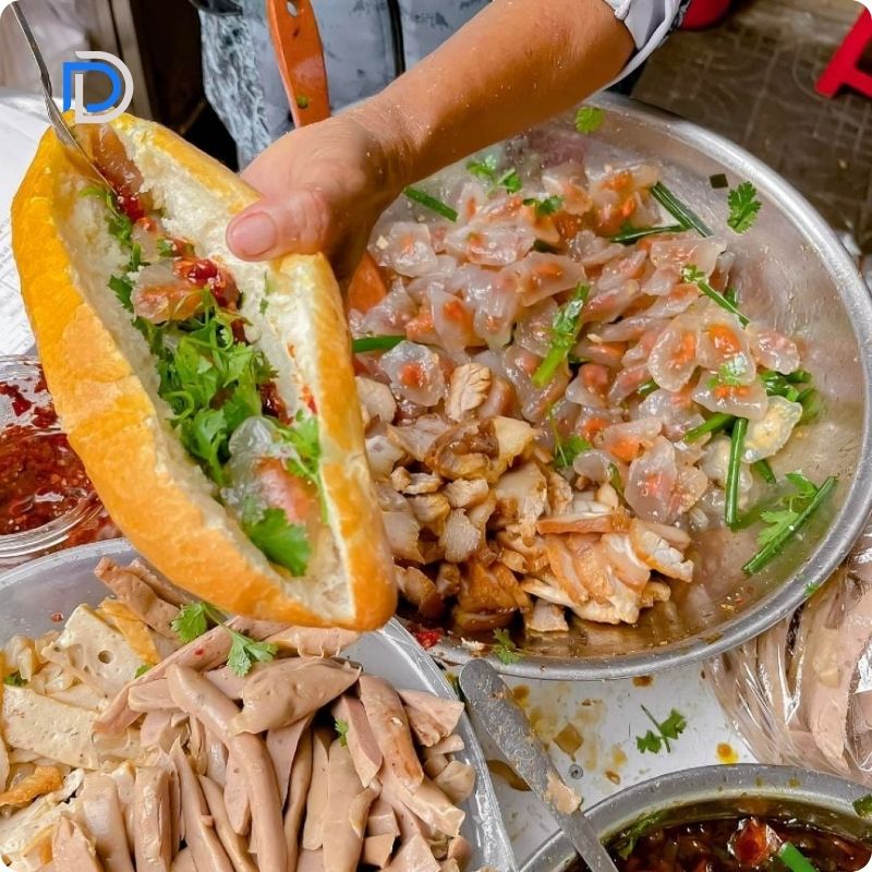 Bánh Mì Bột Lọc Đà Nẵng