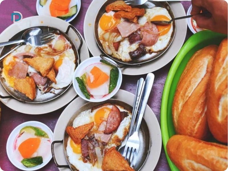Bánh Mì Hòa Mã