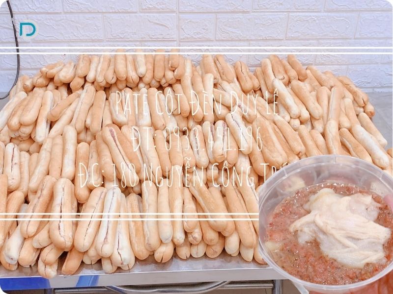 Bánh Mì Patê Cột Đèn