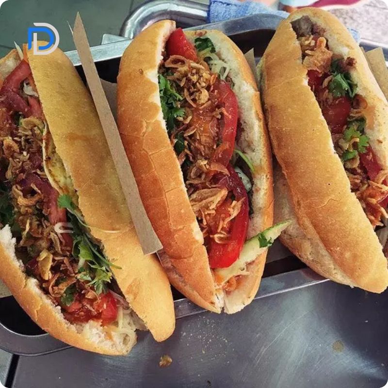 Bánh Mì Phố Cổ
