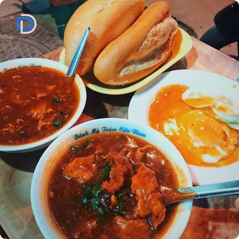 Bánh Mì Trâm