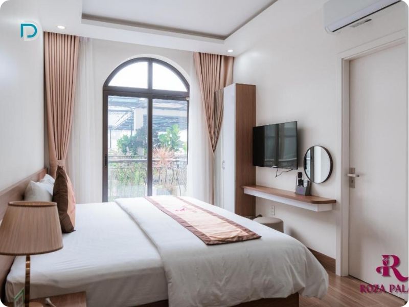 Phòng ốc Roza Palace Cát Bà 1