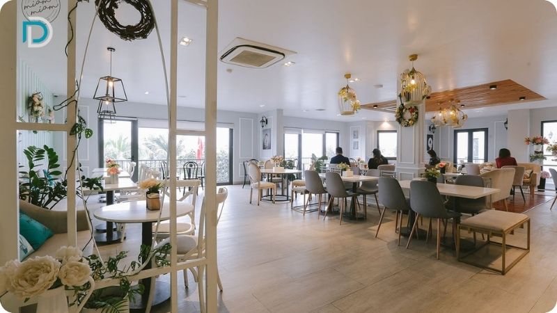 Quán Miam Miam cafe Hạ Long.